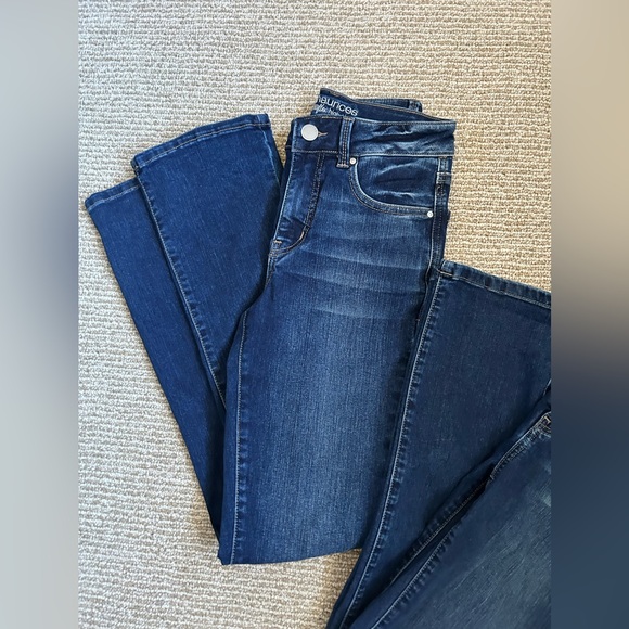 BUNDLE of jeans - Picture 3 of 5